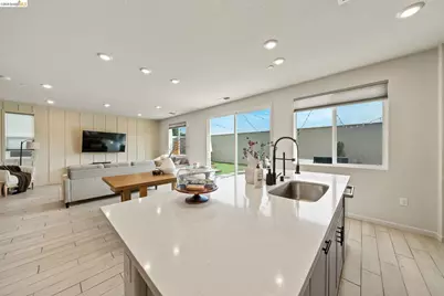 916 Diego Dr, Oakley, CA 94561 - Photo 11