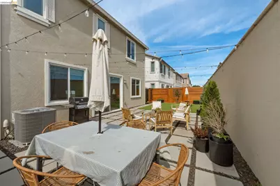 916 Diego Dr, Oakley, CA 94561 - Photo 37