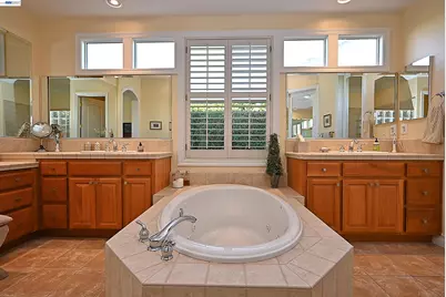 2221 Leccino Ct, Livermore, CA 94550 - Photo 29