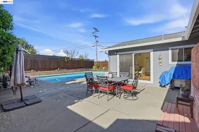 2394 Saint George Dr, Concord, CA 94520 - Photo 13