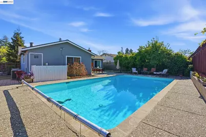 2394 Saint George Dr, Concord, CA 94520 - Photo 15