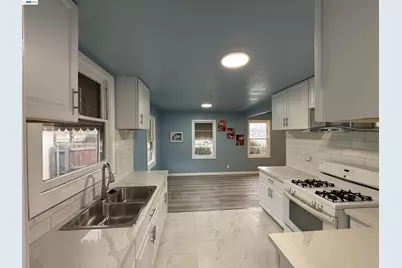 5500 Fruitridge Rd, Sacramento, CA 95820 - Photo 1