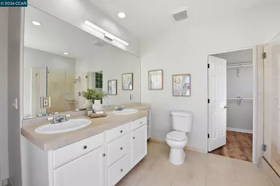 1 Bay Forest Pl, Oakland, CA 94611 - Photo 29