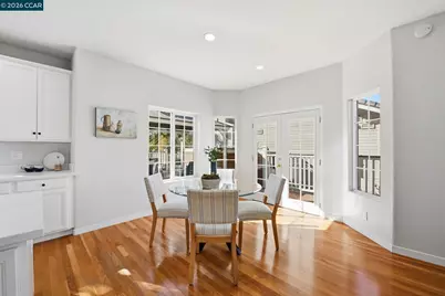 1 Bay Forest Pl, Oakland, CA 94611 - Photo 19