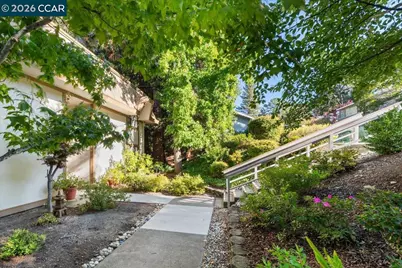 1317 Canyonwood Ct #4, Walnut Creek, CA 94595 - Photo 5