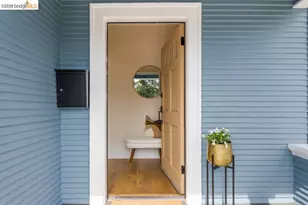 1072 57th St, Oakland, CA 94608 - Photo 5