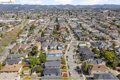 1072 57th St, Oakland, CA 94608 - Photo 43