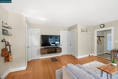 26 Cooke St, Crockett, CA 94525 - Photo 7