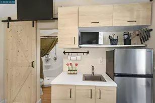 26 Cooke St, Crockett, CA 94525 - Photo 21