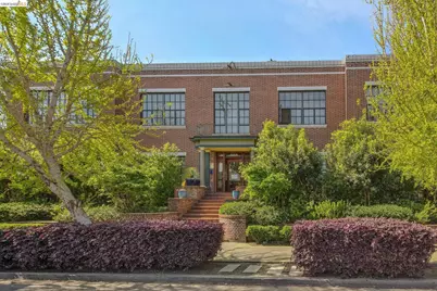 425 11th St #17, Oakland, CA 94606 - Photo 3