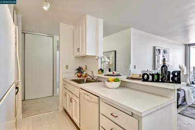 5340 Broadway Terrace #203, Oakland, CA 94618 - Photo 19