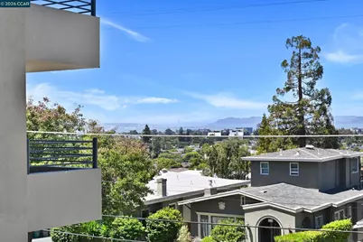 5340 Broadway Terrace #203, Oakland, CA 94618 - Photo 11