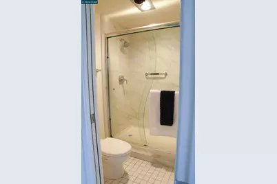 5340 Broadway Terrace #203, Oakland, CA 94618 - Photo 27