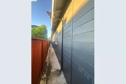 1075 47th St, Emeryville, CA 94608 - Photo 13