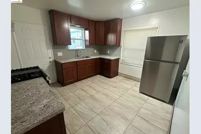 1075 47th St, Emeryville, CA 94608 - Photo 27