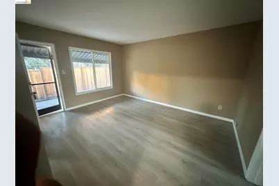 1075 47th St, Emeryville, CA 94608 - Photo 31