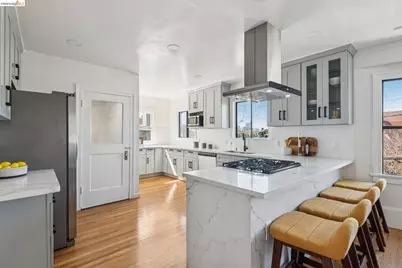 501 20th St, Oakland, CA 94606 - Photo 17