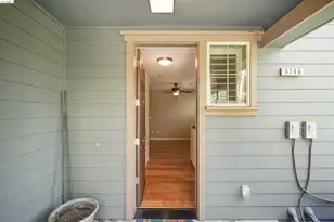 6246 Boulder Ln, Oakland, CA 94605 - Photo 3