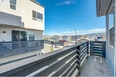 3933 Wattling St, Oakland, CA 94601 - Photo 21