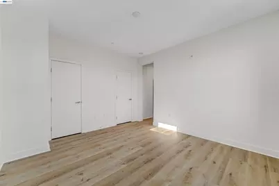 3933 Wattling St, Oakland, CA 94601 - Photo 23