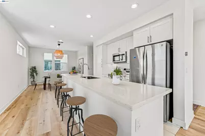 3933 Wattling St, Oakland, CA 94601 - Photo 11