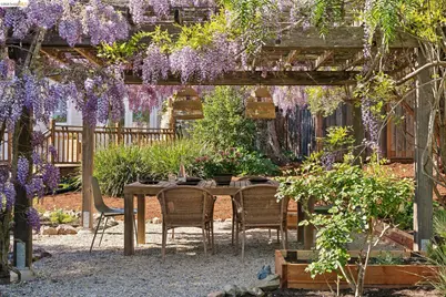 3862 Lyman Rd, Oakland, CA 94602 - Photo 41