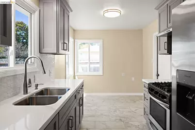 1067 Lassen St, Richmond, CA 94805 - Photo 9