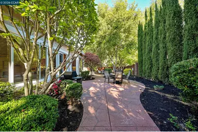 101 Victoria Pl, Danville, CA 94506 - Photo 37