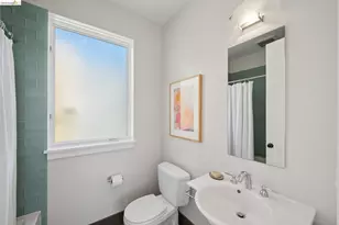 1126 Ocean Ave, Oakland, CA 94608 - Photo 49