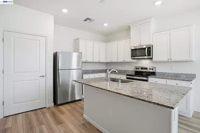 2055 Stars Dr, Rio Vista, CA 94571 - Photo 9