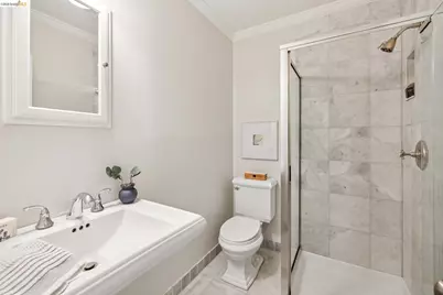 254 Wildwood Ave, Piedmont, CA 94610 - Photo 29