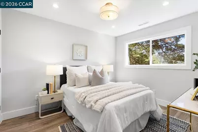 5924 Balboa Dr, Oakland, CA 94611 - Photo 27