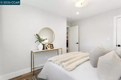 5924 Balboa Dr, Oakland, CA 94611 - Photo 29