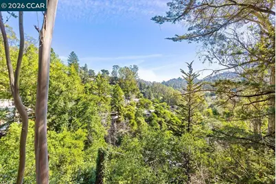 5924 Balboa Dr, Oakland, CA 94611 - Photo 35