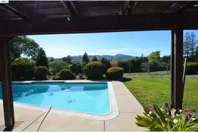 9415 Alcosta Blvd, San Ramon, CA 94583 - Photo 25