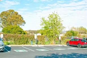 79 Marina Lakes Dr, Richmond, CA 94804 - Photo 25