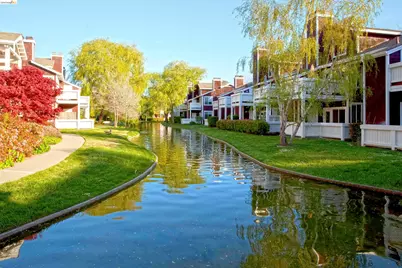 79 Marina Lakes Dr, Richmond, CA 94804 - Photo 19