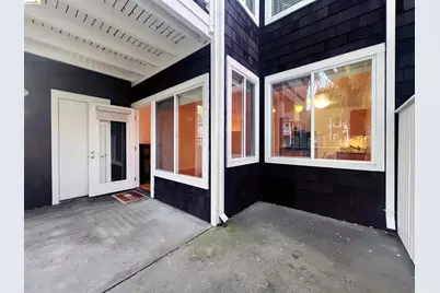 79 Marina Lakes Dr, Richmond, CA 94804 - Photo 15