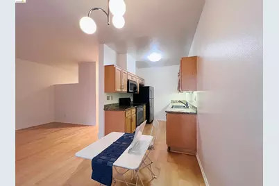 79 Marina Lakes Dr, Richmond, CA 94804 - Photo 9