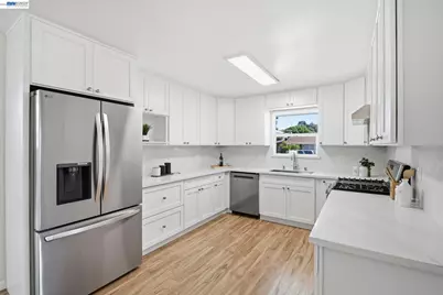 39676 Bruning St, Fremont, CA 94538 - Photo 9