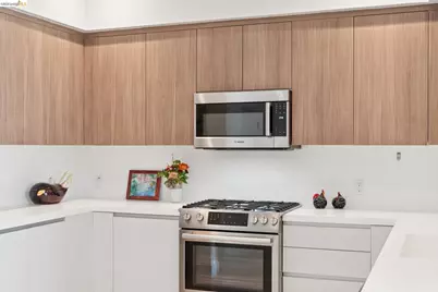 2747 San Pablo Ave #507, Berkeley, CA 94702 - Photo 31