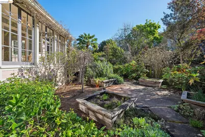 4201 Lakeshore Ave, Oakland, CA 94610 - Photo 55