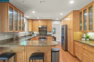 203 Virginia Cir, Martinez, CA 94553 - Photo 11