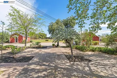 1972 Livermore Ave, Livermore, CA 94550 - Photo 45