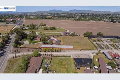 1972 Livermore Ave, Livermore, CA 94550 - Photo 55