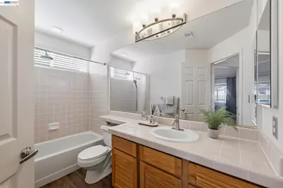 906 Vista Pointe Dr, San Ramon, CA 94582 - Photo 37