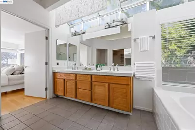 906 Vista Pointe Dr, San Ramon, CA 94582 - Photo 47