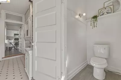 523 25th St, Oakland, CA 94612 - Photo 51