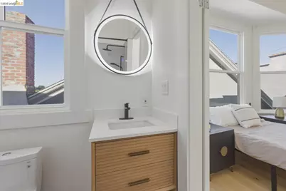 523 25th St, Oakland, CA 94612 - Photo 17