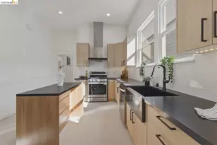 523 25th St, Oakland, CA 94612 - Photo 9